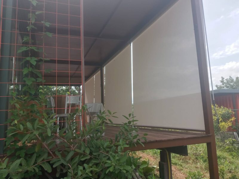 Toldo vertical modelo cortina com tela solar 5% plus - Image 19