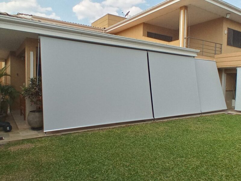 Toldo vertical modelo cortina com tela solar 5% plus - Image 21