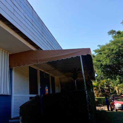 Cobertura fixa em lona PVC